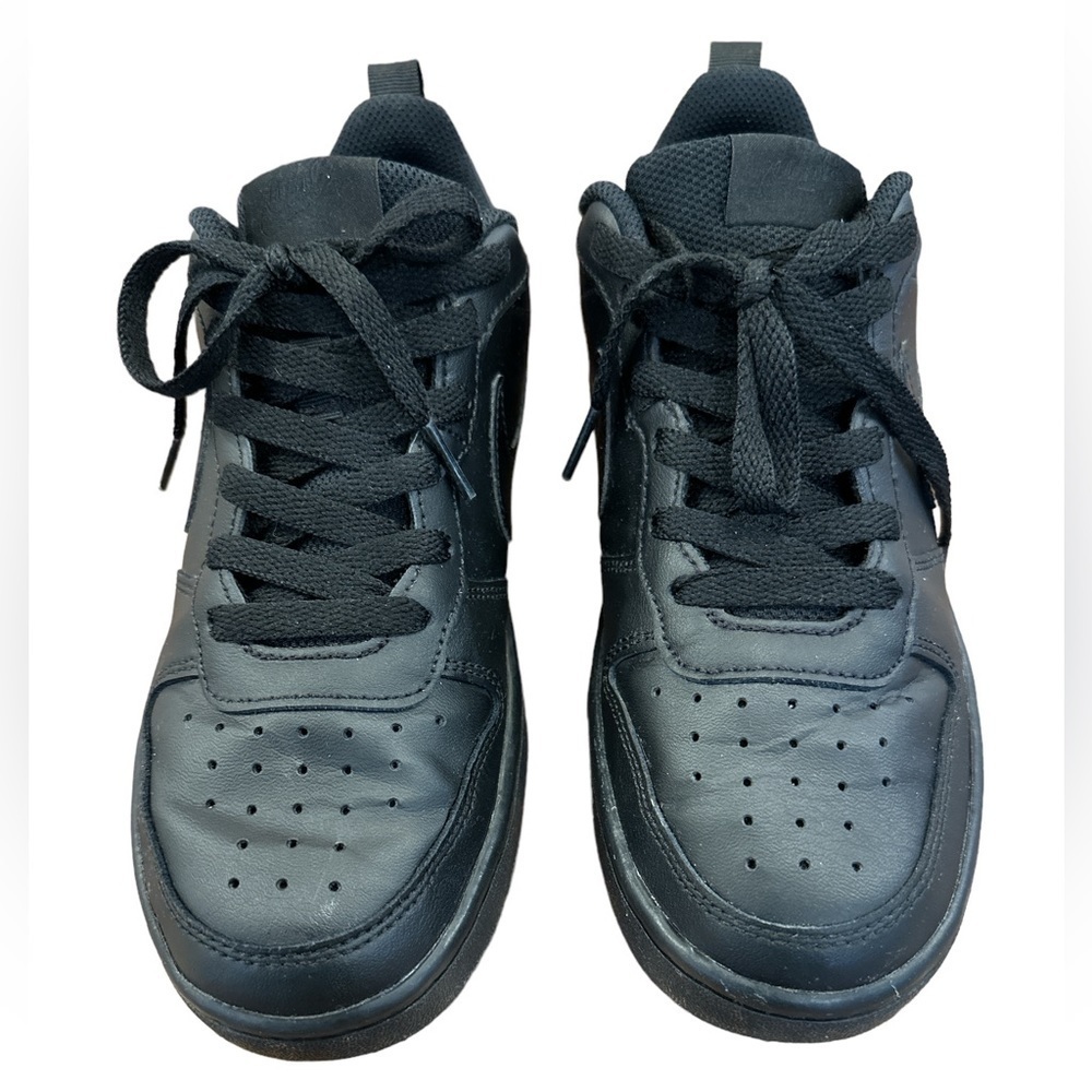 Nike Air Force One Low Triple Black. 6Y/7.5/38.5 Excellent Condition